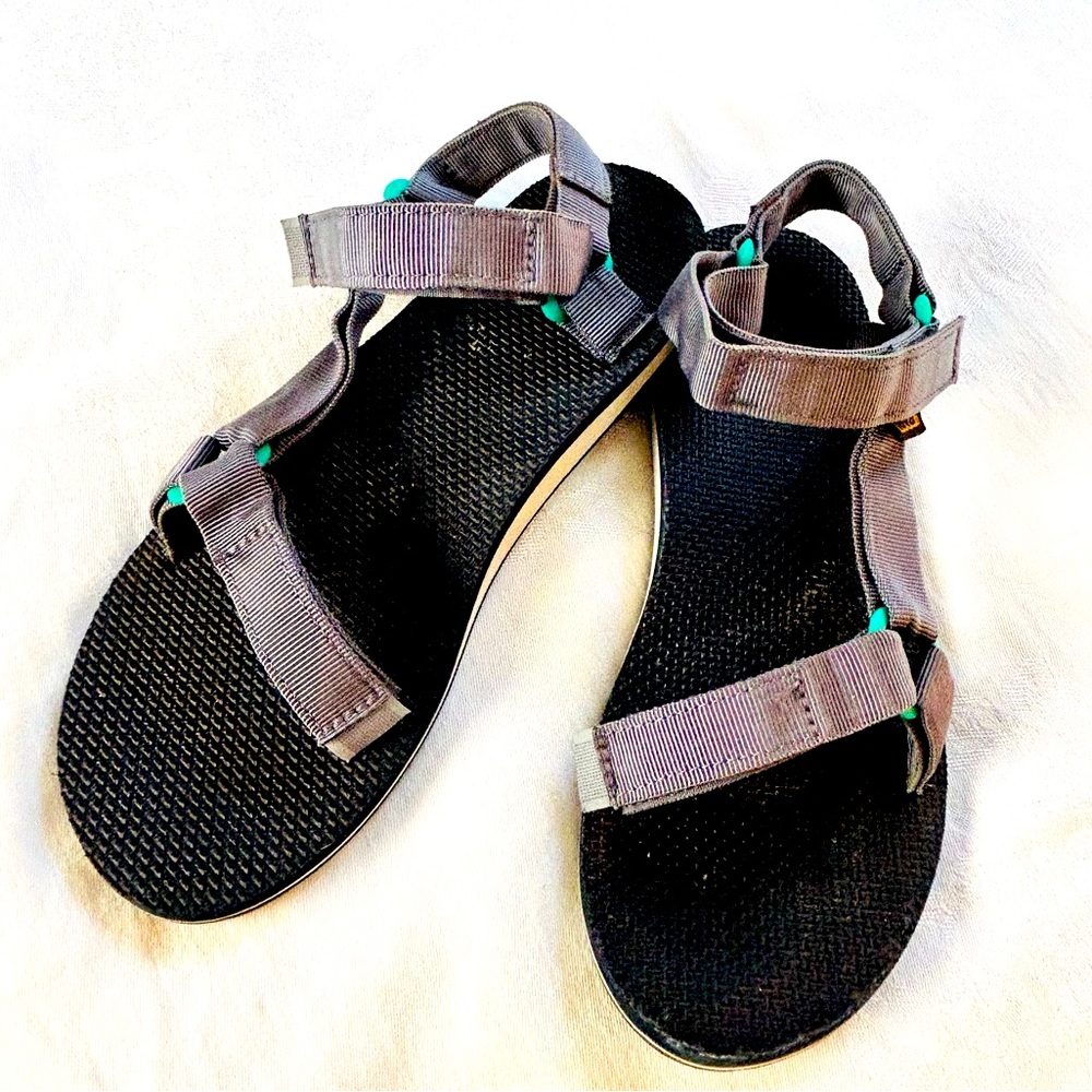 Teva gray teal outdoor active strappy sandals Sz 8